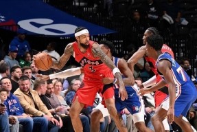 mk体育官网-今夜体能课后，新奥尔良鹈鹕复出首秀备战NBA总决赛，球迷炸锅，轮换策略成焦点