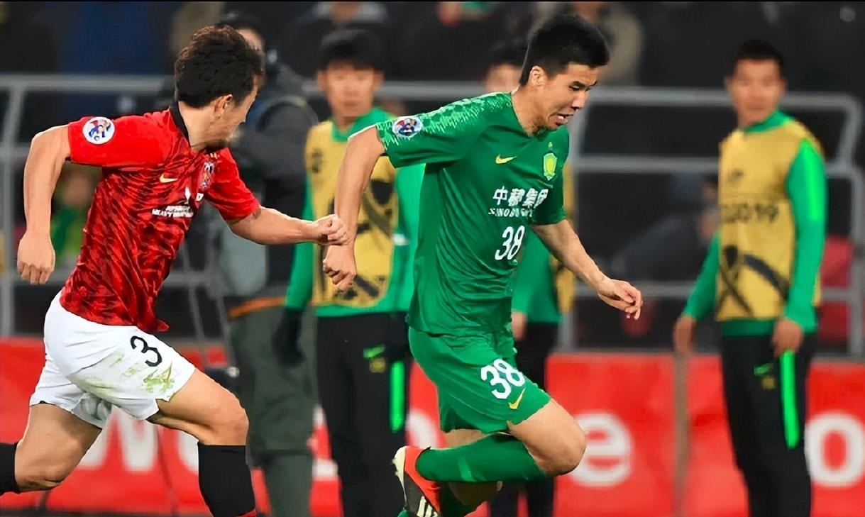 今晨全明星赛传出新动向；北京国安调整名单；管理层表态——球迷炸锅；心理建设被强调