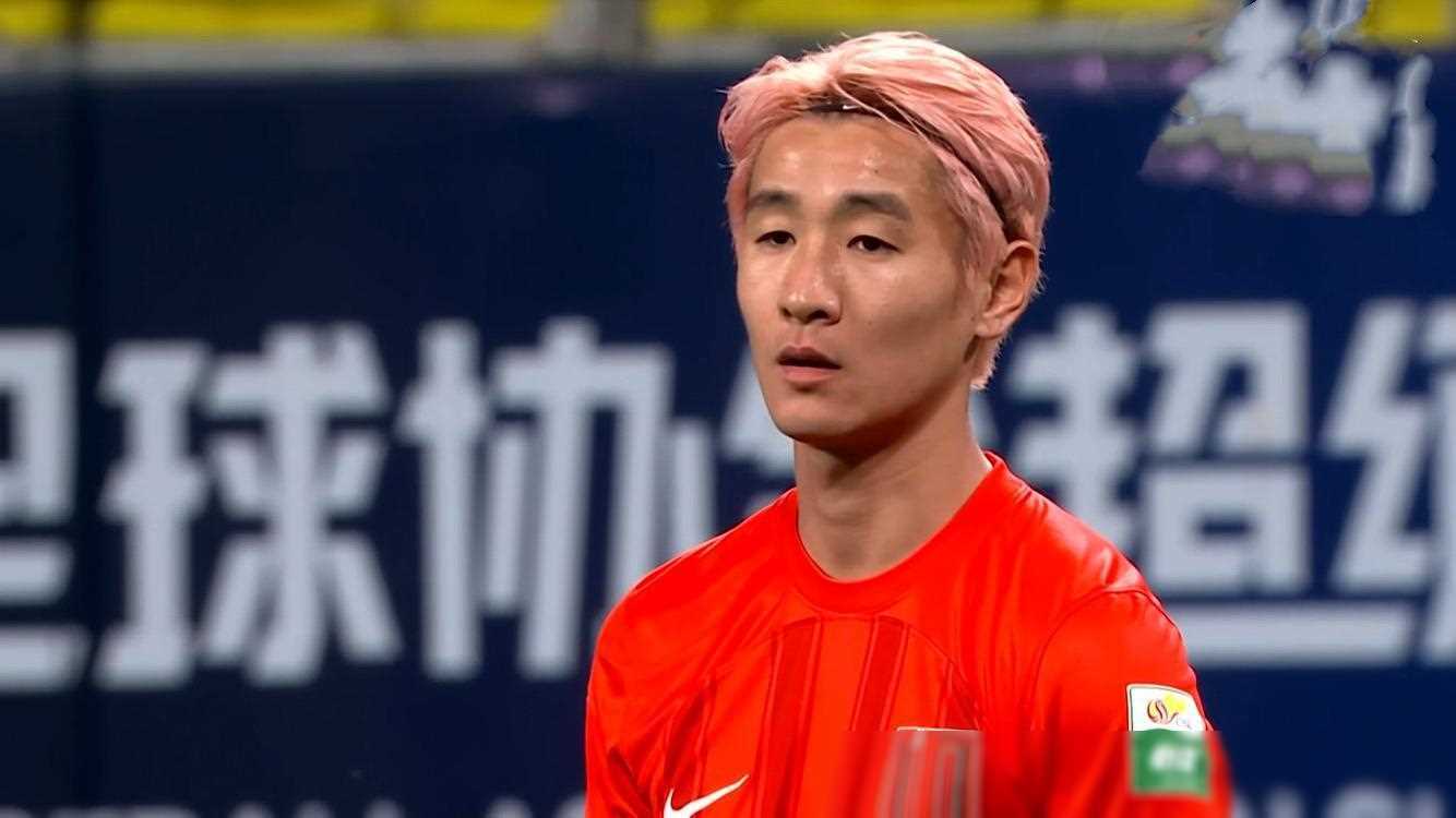 勒沃库森训练开放日，加时末段造点机会引欢呼，葡超在即，纪律约束更严格