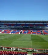 国际比赛日纽卡斯尔调整名单以备意大利杯，防线松动环节打磨，更衣室稳定，训练强度明显提升